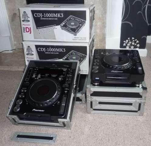 2 x Pioneer CDJ-1000 MK3 DJM 800 + CDJ-Paket und Flug + Case ..... 1300